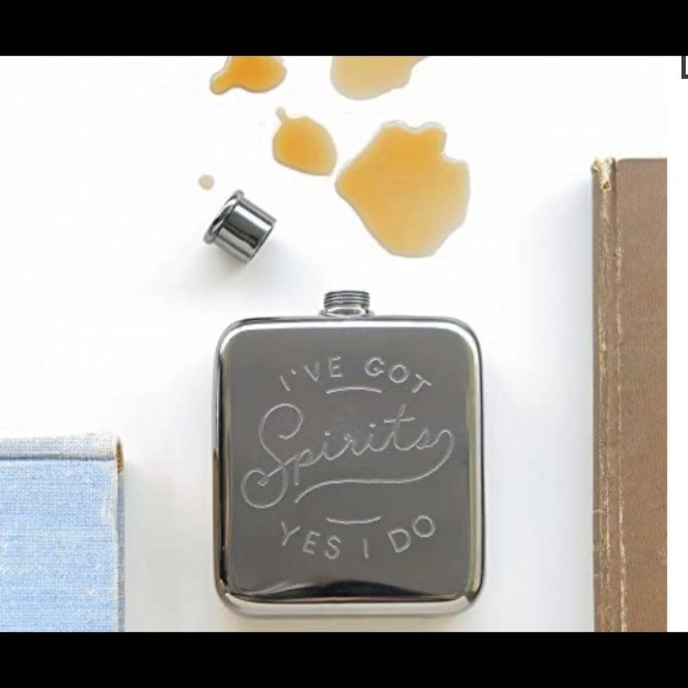 NWT. Easy, Tiger portable pocket flask